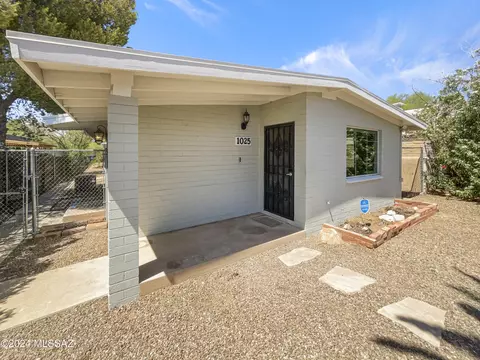 1025 E Lester St, Tucson, AZ 85719