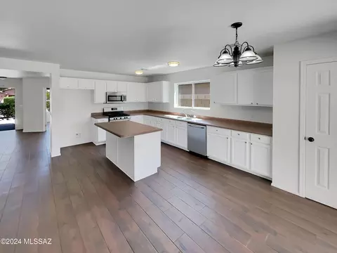 5894 E Cedarbird Dr, Tucson, AZ 85756 photo 16