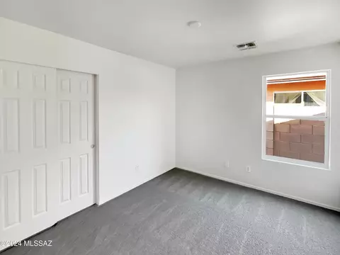 5894 E Cedarbird Dr, Tucson, AZ 85756 photo 3
