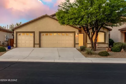 7509 W Beltran Pl, Tucson, AZ 85743