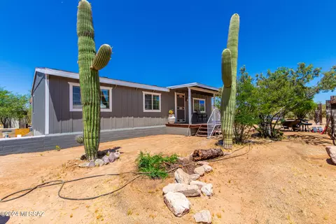 11930 W Lord Ln, Tucson, AZ 85743