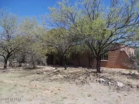 4581 W Tumacacori Dr, Amado, AZ 85645