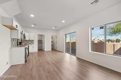Other - 1069 E Irwin Pl, Tucson, AZ 85719 photo 3 of 10