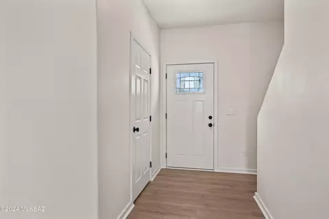 Entry Way - 1069 E Irwin Pl, Tucson, AZ 85719 photo 1 of 2