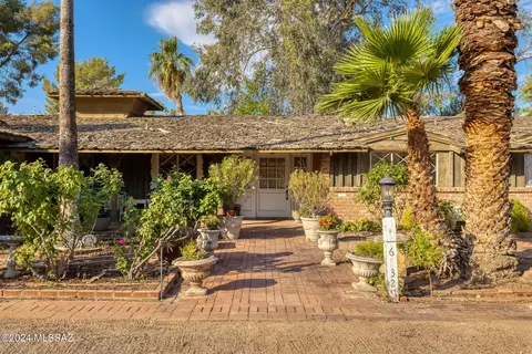 6532 E Miramar Dr, Tucson, AZ 85715