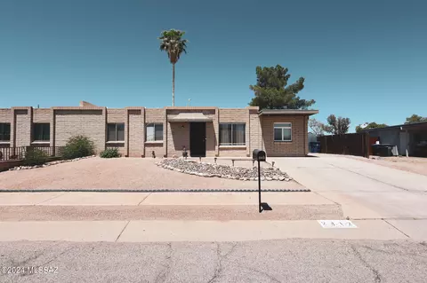 2412 S Saddleback Ave, Tucson, AZ 85710