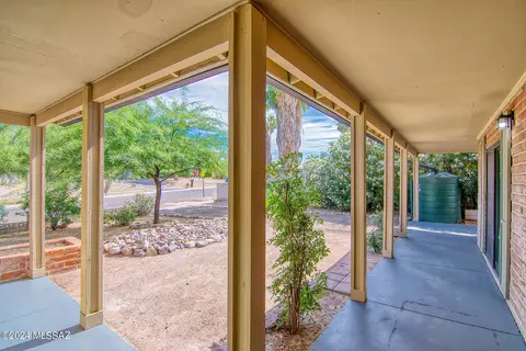 Exterior - 8308 E Beverly St, Tucson, AZ 85710 photo 12 of 22