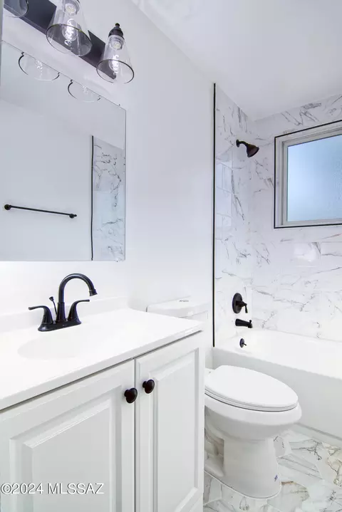 Bath - 8308 E Beverly St, Tucson, AZ 85710 photo 1 of 5
