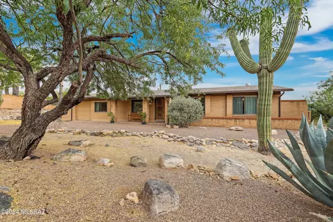 3716 E Gibbon Mountain Pl, Tucson, AZ 85718