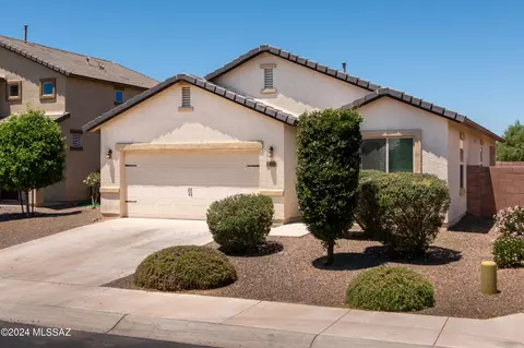 14099 N Dart Point Way, Marana, AZ 85658