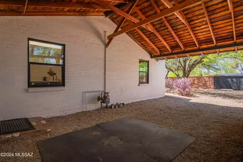 2026 E Copper St, Tucson, AZ 85719 photo 32
