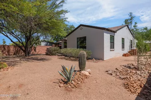 2026 E Copper St, Tucson, AZ 85719 photo 41