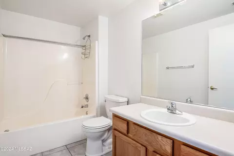 Bath - 523 E Roger Rd, Tucson, AZ 85705 photo 2 of 2