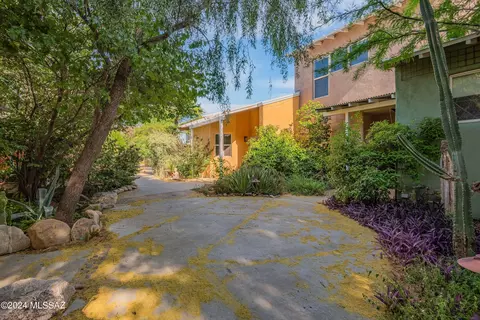 523 E Roger Rd, Tucson, AZ 85705