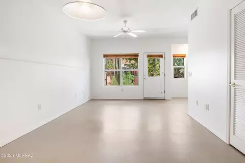 Living - 523 E Roger Rd, Tucson, AZ 85705 photo 2 of 4