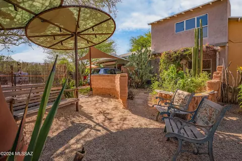 Exterior - 523 E Roger Rd, Tucson, AZ 85705 photo 2 of 9
