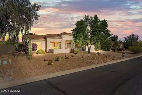 7689 N Va Laguna Niguel, Tucson, AZ 85743