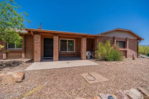 5302 W Avenida Comba, Tucson, AZ 85745