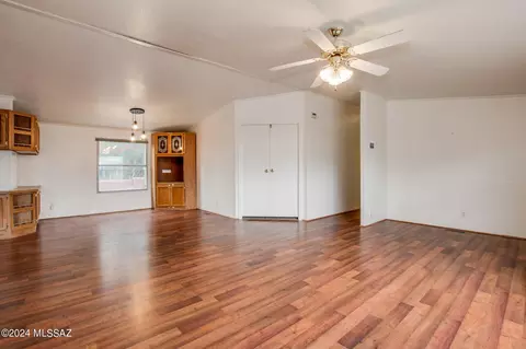 6246 E Thunder River Dr, Tucson, AZ 85756 photo 4