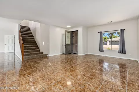 5865 E Cedarbird Dr, Tucson, AZ 85756 photo 5