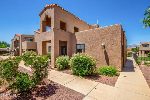 1745 E Glenn St #127, Tucson, AZ 85719
