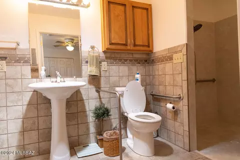4841 E Copper St, Tucson, AZ 85712 photo 29