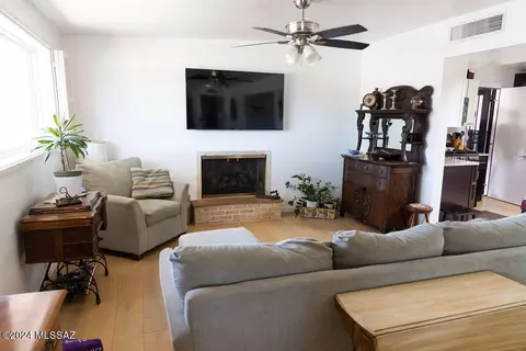 4841 E Copper St, Tucson, AZ 85712 photo 4