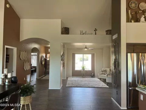 10702 N Eagle Eye Pl, Oro Valley, AZ 85737