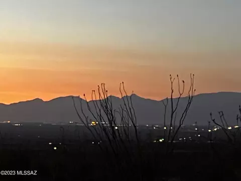 10525 E Ocotillo Rim Trl, Vail, AZ 85641