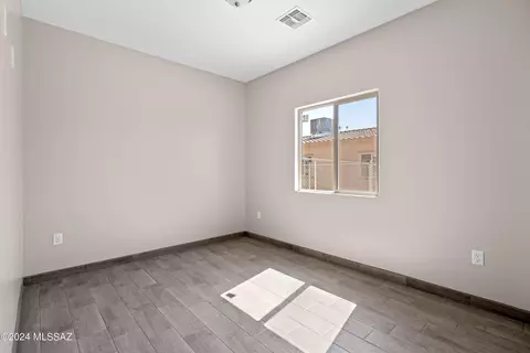 Bedroom - 907 E 36th St, Tucson, AZ 85713 photo 5 of 7
