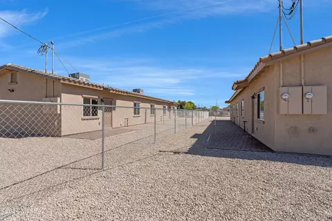 Exterior - 907 E 36th St, Tucson, AZ 85713 photo 3 of 3