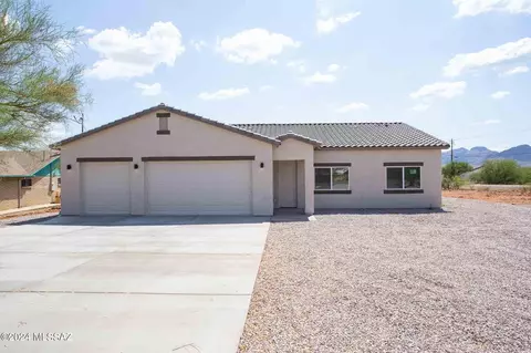 1780 Zimmer Ct, Rio Rico, AZ 85648