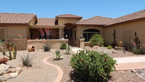 2415 E Overview Ln, Green Valley, AZ 85614
