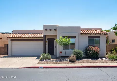 3682 N Crest Ranch Dr, Tucson, AZ 85719