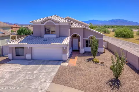 8806 N Acacia Grove Pl, Tucson, AZ 85743