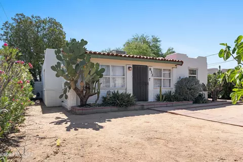 832 N Venice Ave, Tucson, AZ 85711