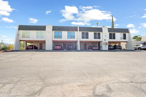 1600 N Wilmot Rd #183, Tucson, AZ 85712