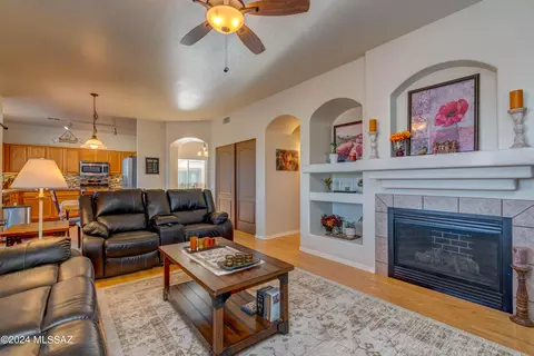 60419 E Blackcrest Loop, Tucson, AZ 85739 photo 11