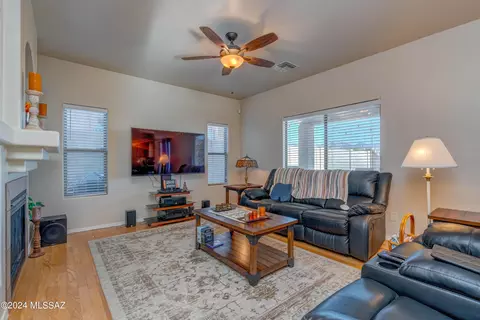 60419 E Blackcrest Loop, Tucson, AZ 85739 photo 10