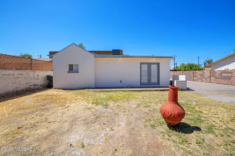 Exterior - 3517 E Cody St, Tucson, AZ 85716 photo 1 of 11