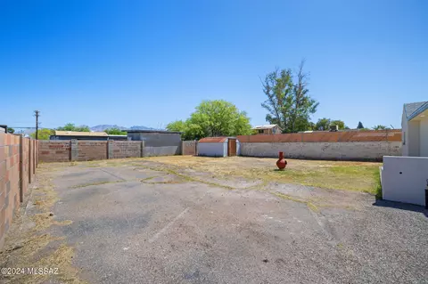 Exterior - 3517 E Cody St, Tucson, AZ 85716 photo 10 of 11
