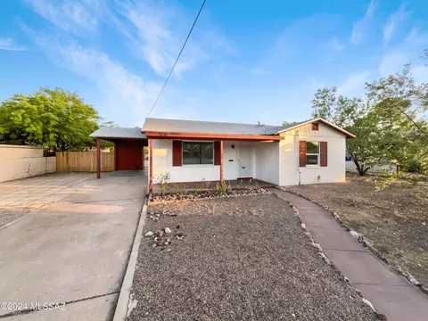 3236 E Willard St, Tucson, AZ 85716