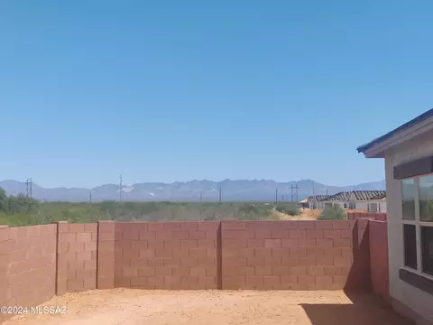 2825 E Ashley May Rd, Sahuarita, AZ 85629