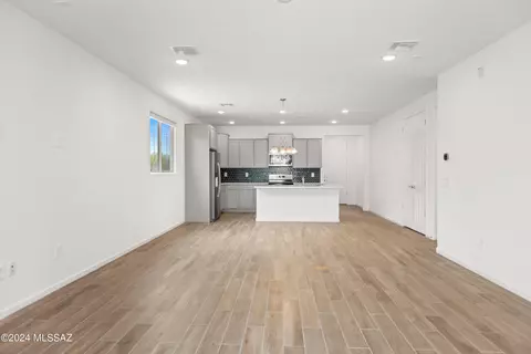Living - 5791 S Bug Springs Loop, Tucson, AZ 85747 photo 3 of 4