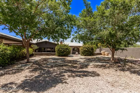 1242 Dodo Ct, Rio Rico, AZ 85648