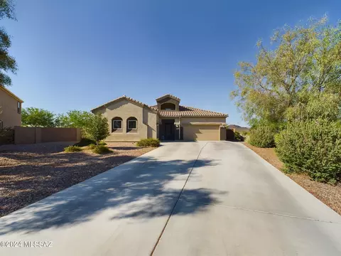 9895 N Howling Wolf Rd, Marana, AZ 85653