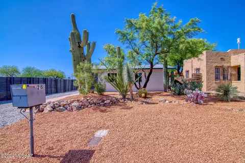 Exterior - 215 E Lee St, Tucson, AZ 85705 photo 2 of 14