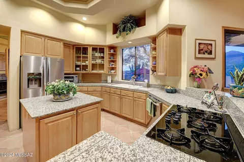 3517 E Windy Point Dr, Tucson, AZ 85718 photo 14