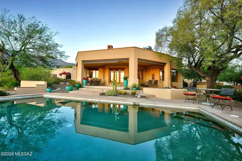 3517 E Windy Point Dr, Tucson, AZ 85718 photo 3