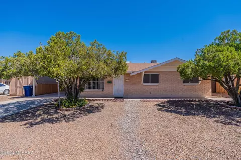 6133 E 33rd St, Tucson, AZ 85711